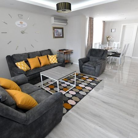 Family Apartman Bijeljina Buitenkant foto