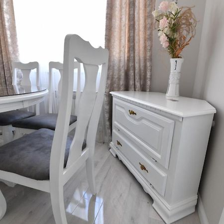 Family Apartman Bijeljina Buitenkant foto